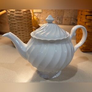 Johnson Brothers Regency white earthenware teapot with lid